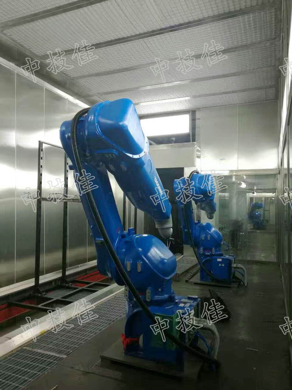 滑橇积放机器人自动追逐喷涂线