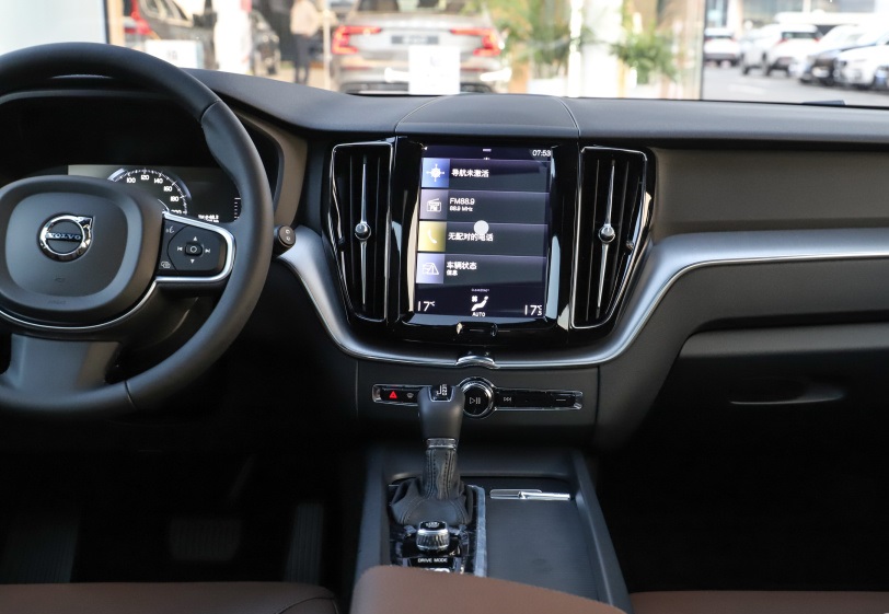 汽车导航仪自动喷涂线