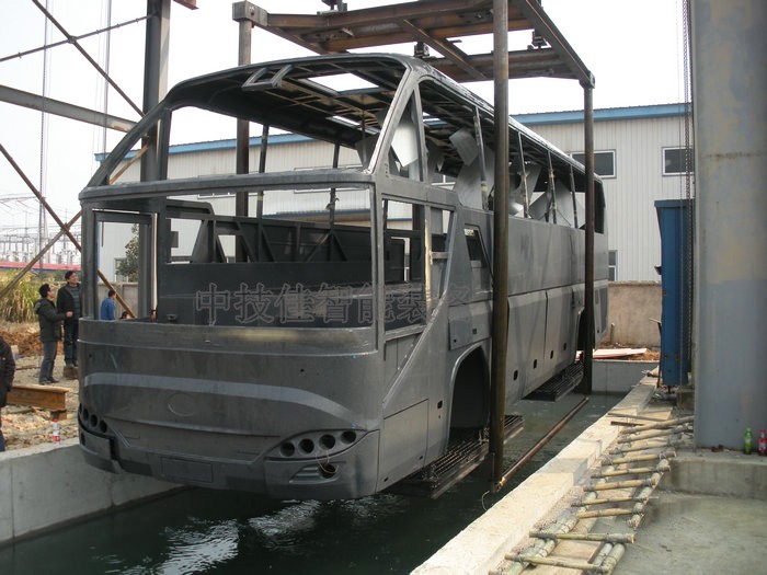 大客车双轨（齿轮齿条式）输送线